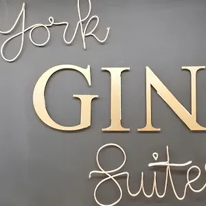  Apartment The Gin Suites Luxury Studio