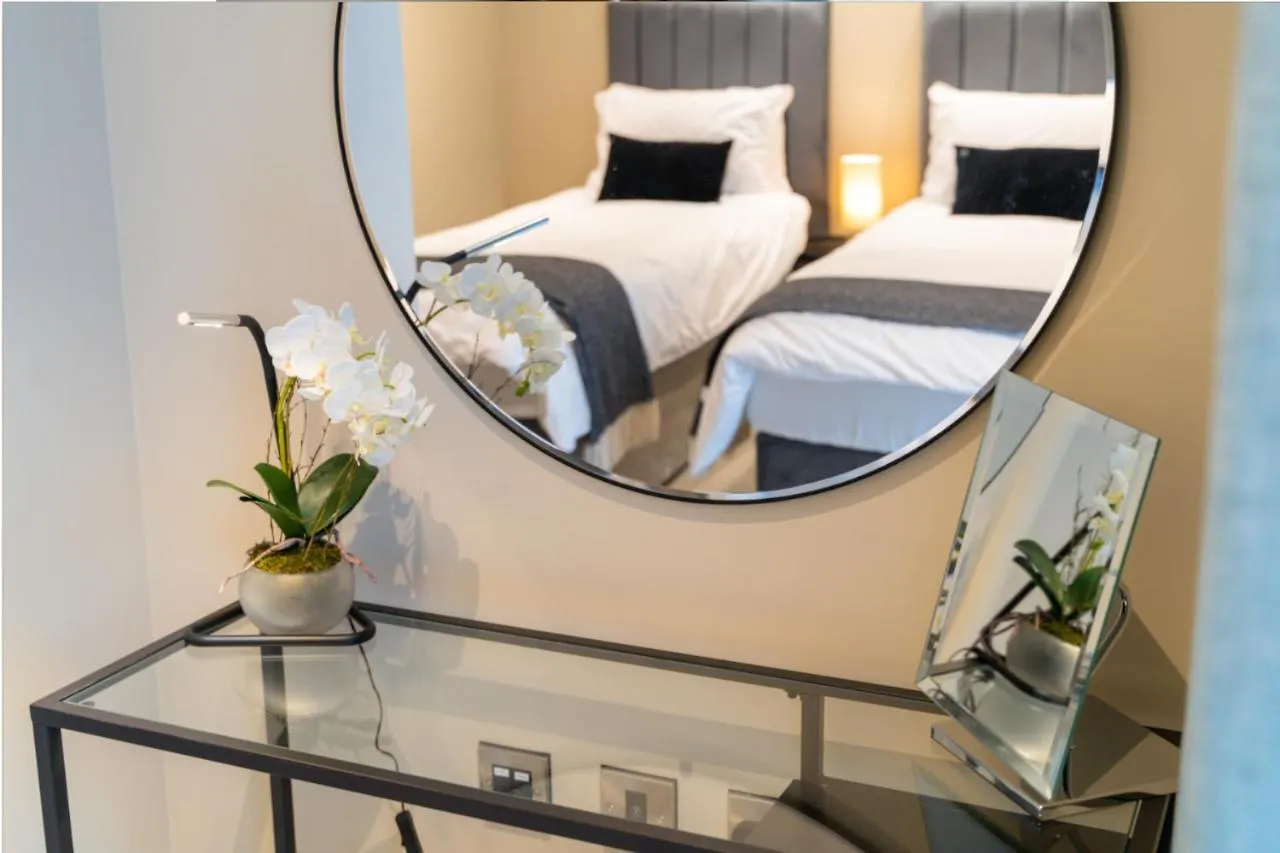 Апартаменты Entire 2 Bed - Free Parking - No. 35 - The Cosy Collection Ltd Йорк
