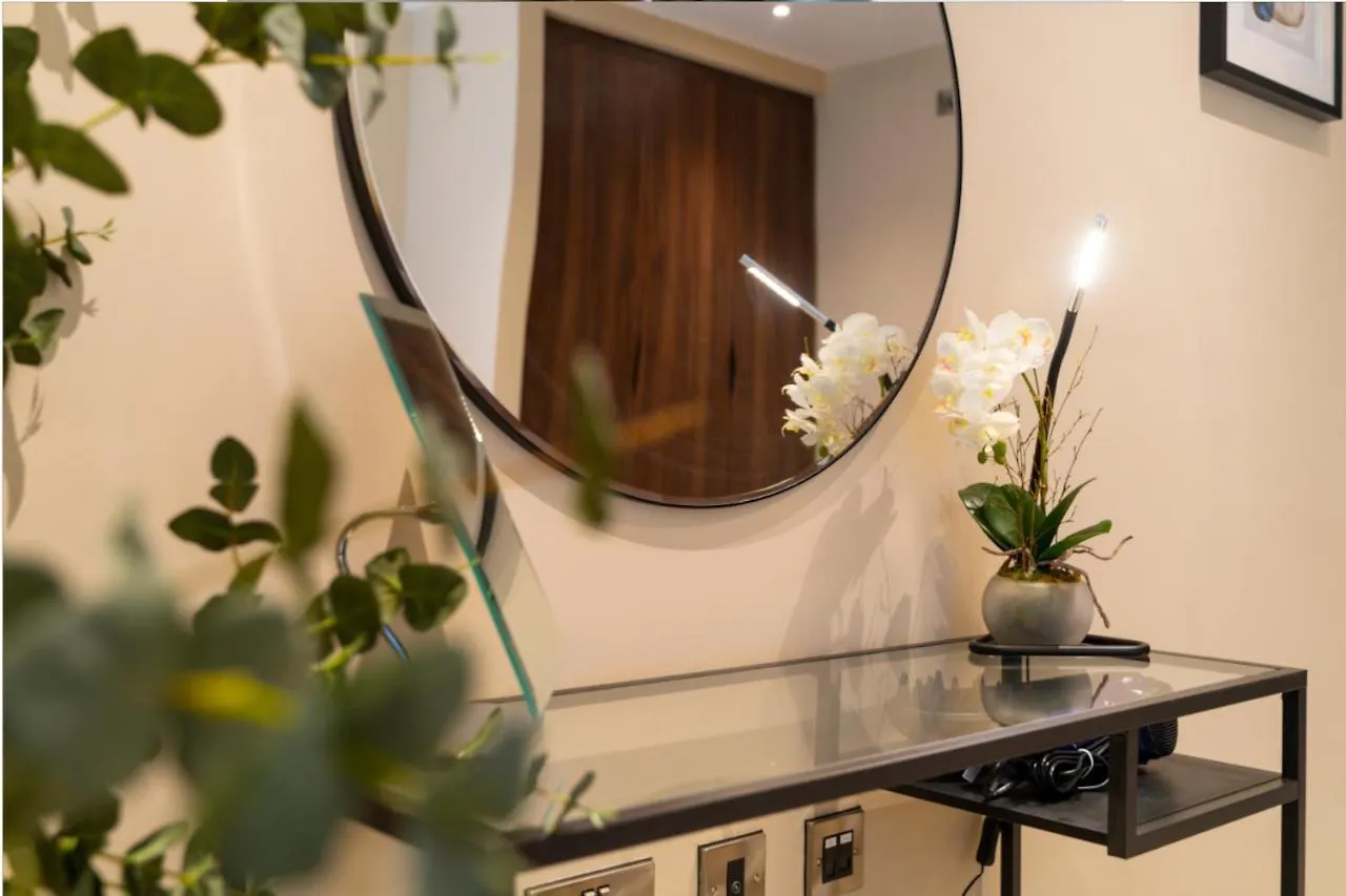 Апартаменты Entire 2 Bed - Free Parking - No. 35 - The Cosy Collection Ltd Йорк